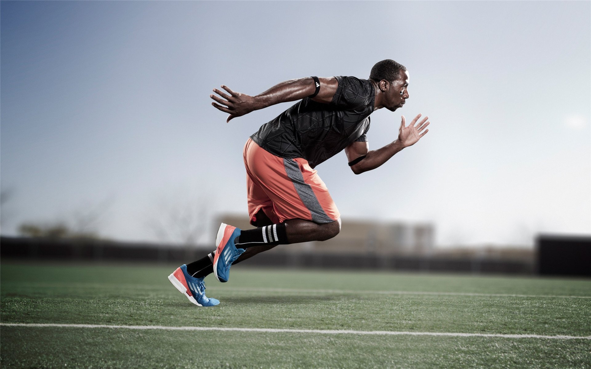 九游sports-巴雷特：全黑队背后进攻的灵魂人物，掌控比赛节奏，巴雷特出场